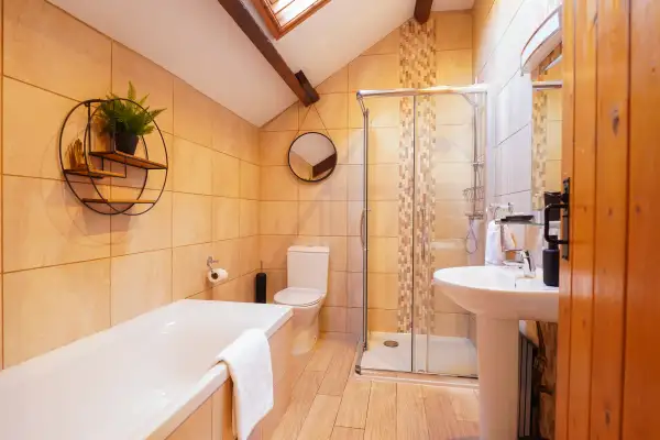 The Dairy Cottage / Hot Tub - Image 1