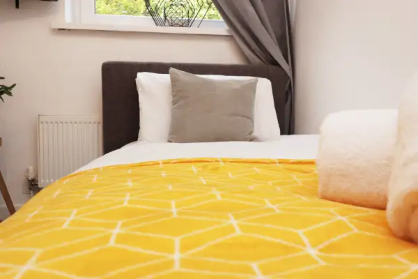City / Sleeps 5 / TV Every Room - Image 28