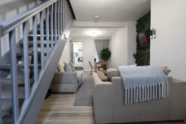 City / Sleeps 5 / TV Every Room - Image 38