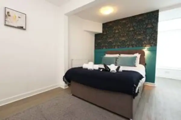 Double Room, Kitchen, Parking - Image 11