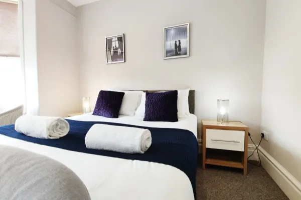 Double Room, Kitchen, Parking - Image 19