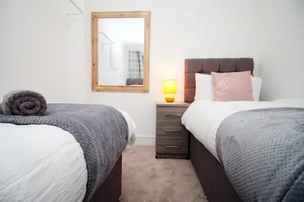 4-Bed Contractor House • Street Parking - Image 51