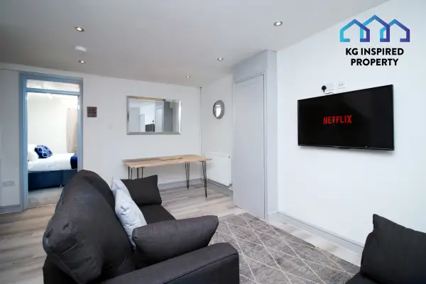 3 Beds • Parking • Near Morriston Hospital - Image 27