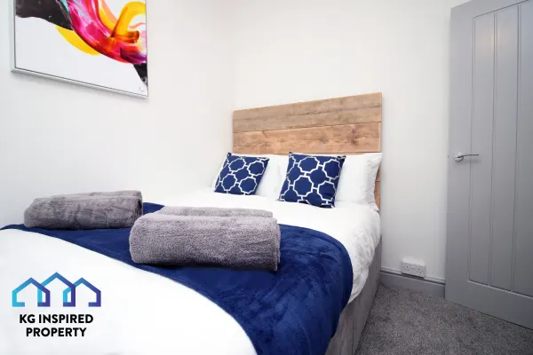 3 Beds • Parking • Near Morriston Hospital - Image 2