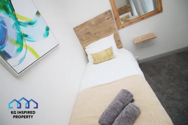 3 Beds • Parking • Near Morriston Hospital - Image 20