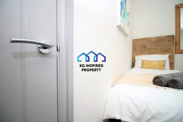 3 Beds • Parking • Near Morriston Hospital - Image 13