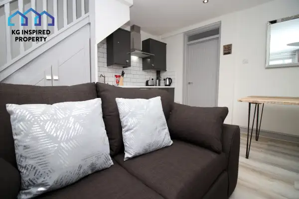 3 Beds • Parking • Near Morriston Hospital - Image 42