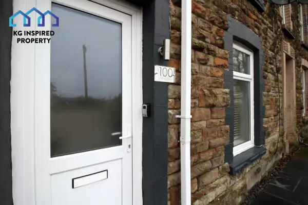 3 Beds • Parking • Near Morriston Hospital - Image 16