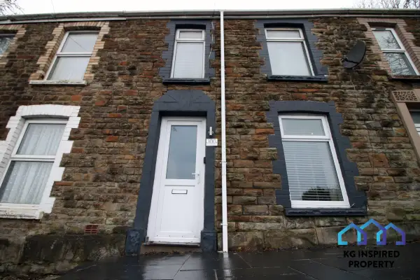 3 Beds • Parking • Near Morriston Hospital - Image 6