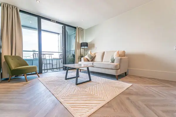 1BR Apt • Balcony • Smart TVs in All Rooms - Image 10