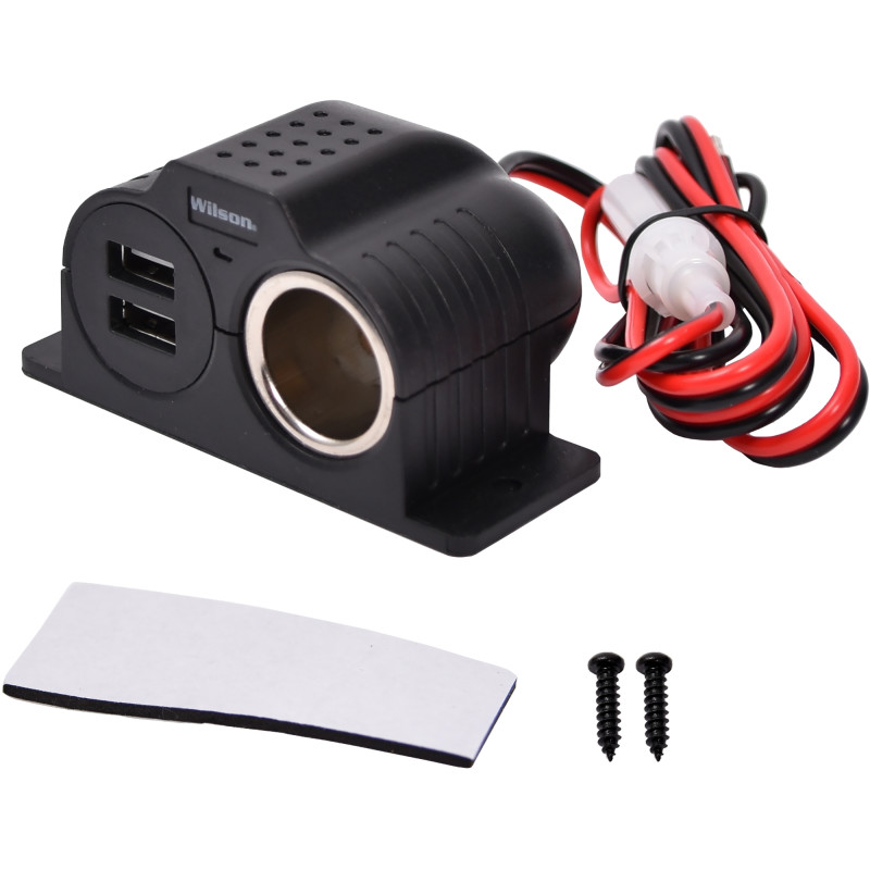 Latausportti kahdella USB-paikalla ja tupakansytyttimellä 12/24 DCV 3.4A