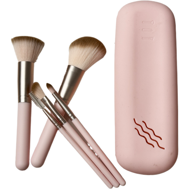 Meikkisivellinsetti Miny sivellinpussilla