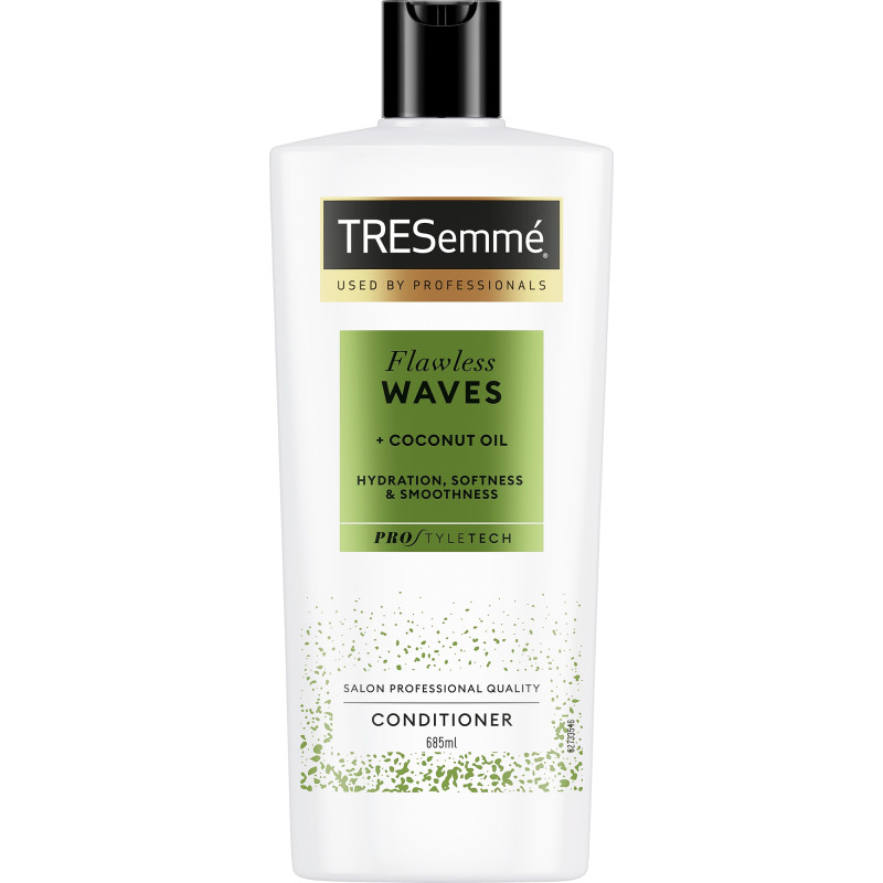 Hoitoaine TRESemme 685 ml Flawless Waves Coconut