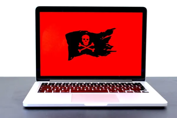 Steðga við dagføringum eftir 'protestware' álop