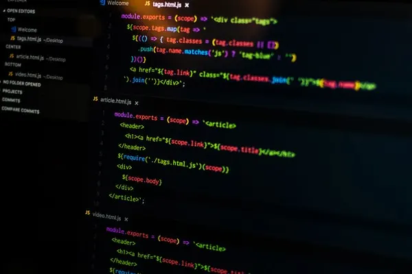 AlphaCode frá DeepMind vinnur á nógvum forritarum