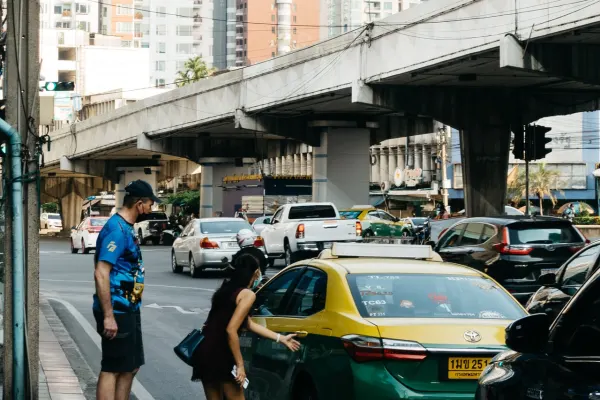 Allir hýruvognar í New York tøkir á Uber