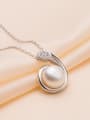 Fashion Freshwater Pearl Six-shaped Necklace