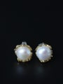 Sweet Freshwater Pearl stud Earring