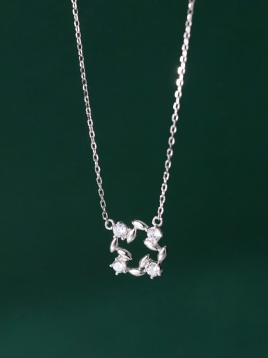 925 Sterling Silver With Delicate Flower Engagement Necklaces