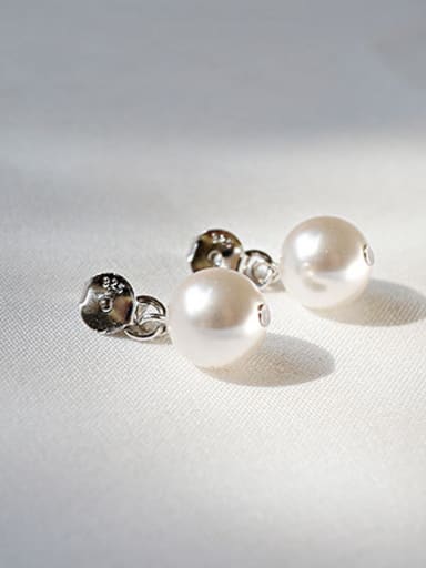 Pure silver makings of black and white pearl diamond earrings