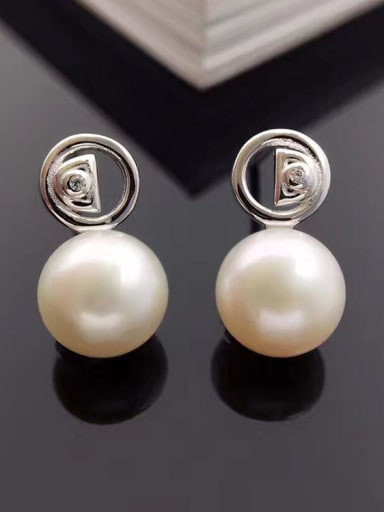 2018 2018 2018 Simple Freshwater Pearl stud Earring