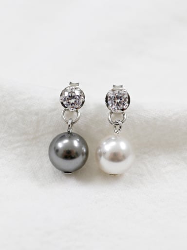 Pure silver makings of black and white pearl diamond earrings