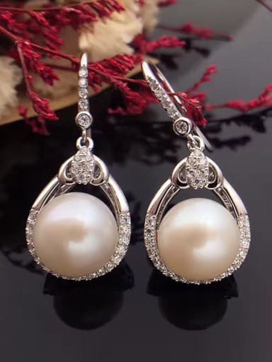 2018 Fashion Freshwater Pearl Water Drop shaped hook earring