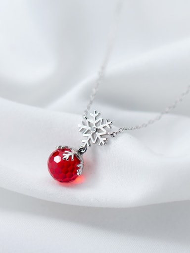 Temperament S925 Silver Snowflake Shaped Crystal Necklace