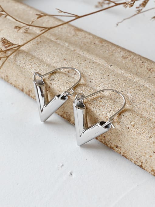 Arya Pure silver temperament minimalist geometric V Earrings