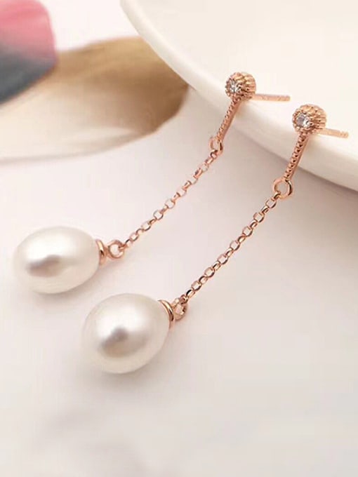 Evita Peroni 2018 Freshwater Pearl Drop threader earring