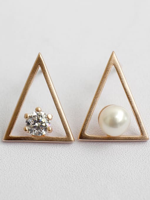 Arya Fashion Hollow Triangle Freshwater Pearl Cubic Zircon Stud Earrings