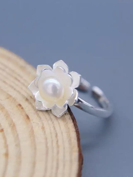 Tina Temperament Flower Shaped Pearl Open Design S925 Silver Ring