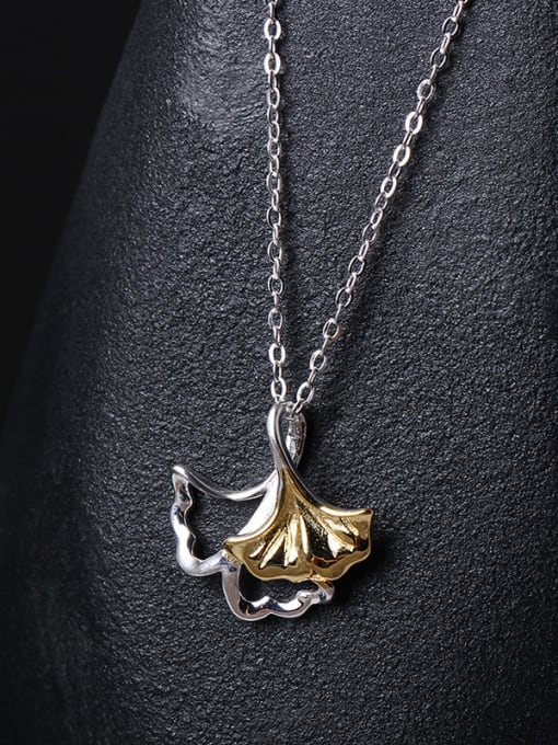 Christian Hollow Fashion Ginkgo Pendant Women Necklace