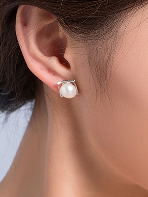 Evita Peroni 2018 Freshwater Pearl Square stud Earring