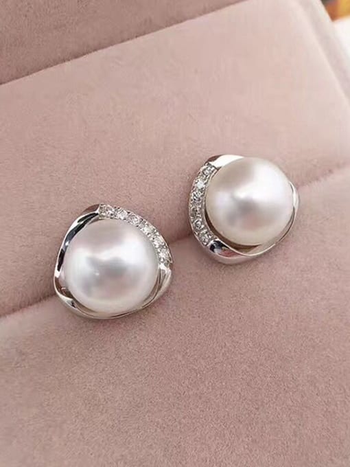 Evita Peroni 2018 2018 Freshwater Pearl Zircon stud Earring