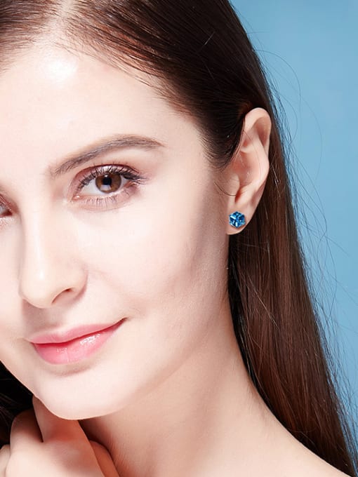 Maja 2018 Blue Swarovski Crystal stud Earring