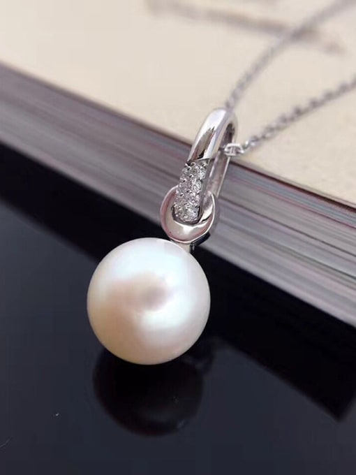 Evita Peroni 2018 Simple Freshwater Pearl Necklace