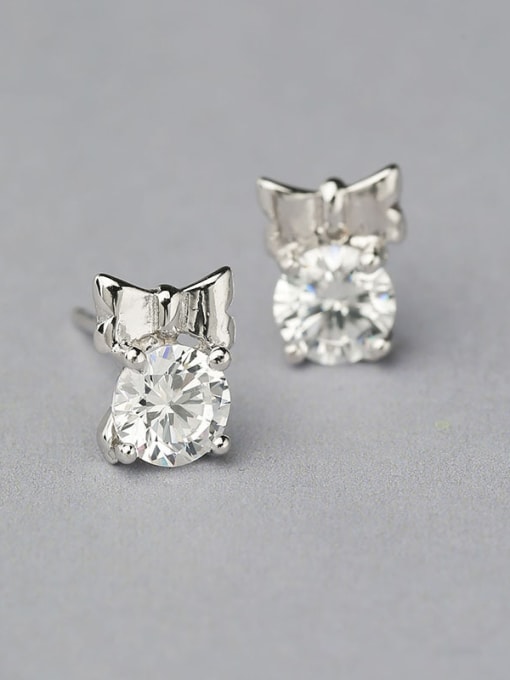 Maja Simple Bowknot Zircon Stud Earrings