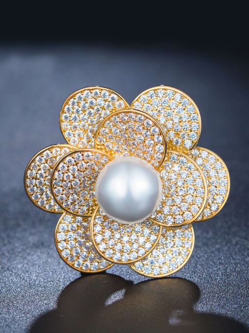 Chris Gold Plated Pearl Corsage