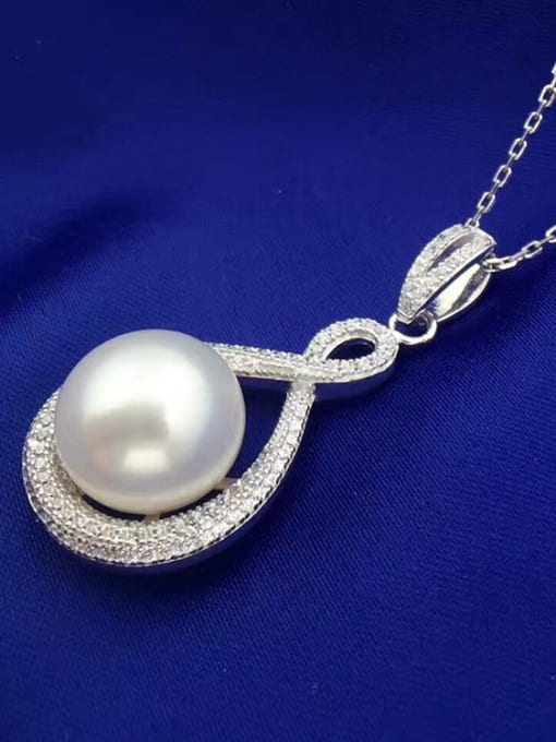 Evita Peroni Freshwater Pearl Zircon Eight-shaped Necklace