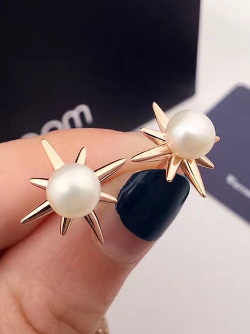 Evita Peroni Fashion Star Freshwater Pearl stud Earring