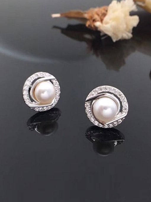 Evita Peroni Fashion Freshwater Pearl Round stud Earring