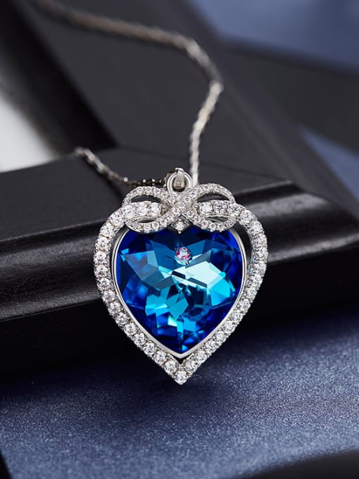 Maja Blue Heart-shaped Necklace