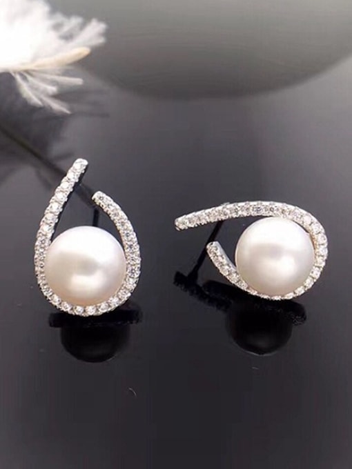 Evita Peroni Freshwater Pearl Water Drop shaped stud Earring