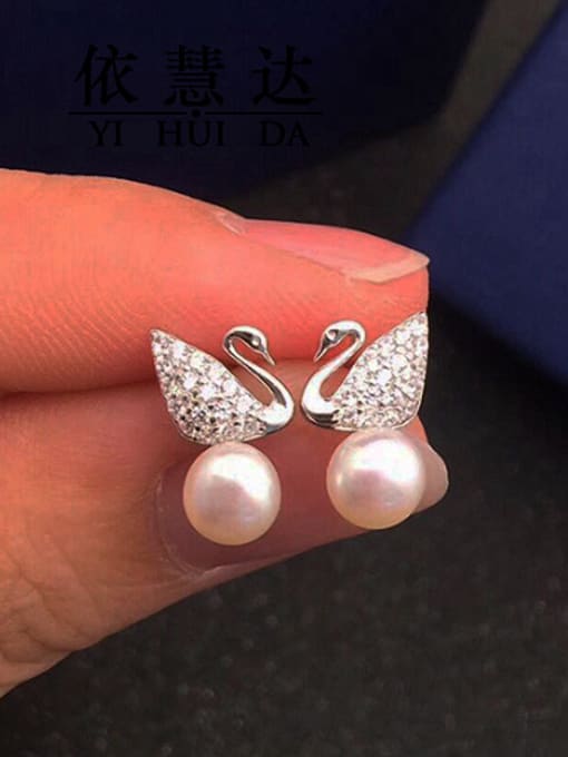 Evita Peroni Fashion Swan Freshwater Pearl stud Earring