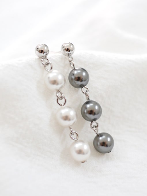 Arya Fashion Three Artificial Pearls Silver Stud Earrings