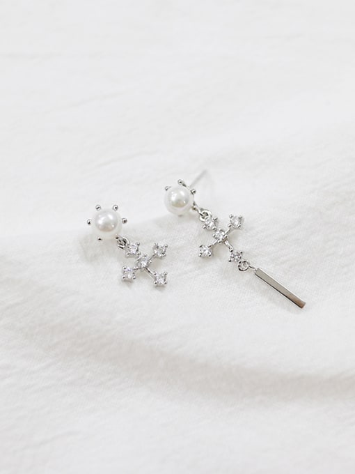 Arya Fashion White Artificial Pearl Cubic Zircon Cross Silver Stud Earrings