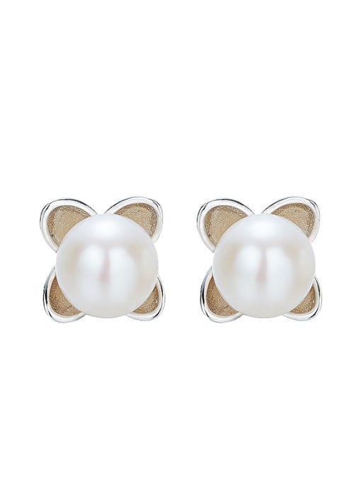 Maja Simple Flowery Freshwater Pearl Stud Earrings