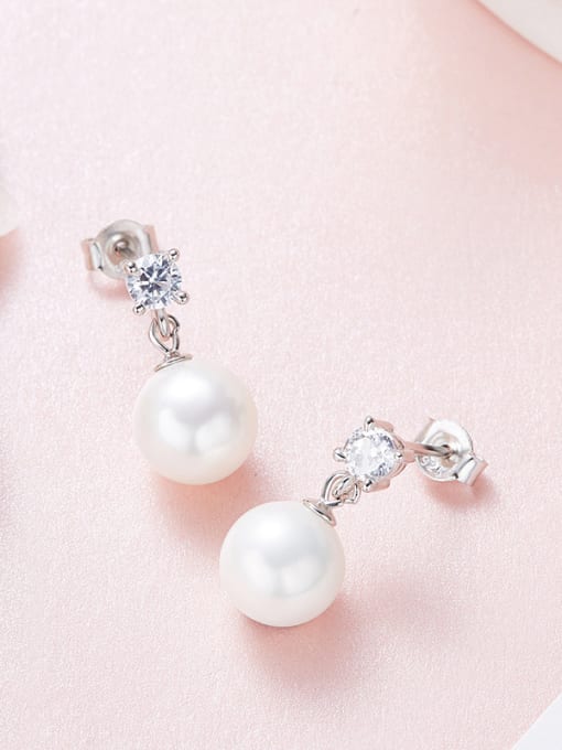 Maja Fashion White Artificial Pearl Cubic Zircon 925 Silver Stud Earrings