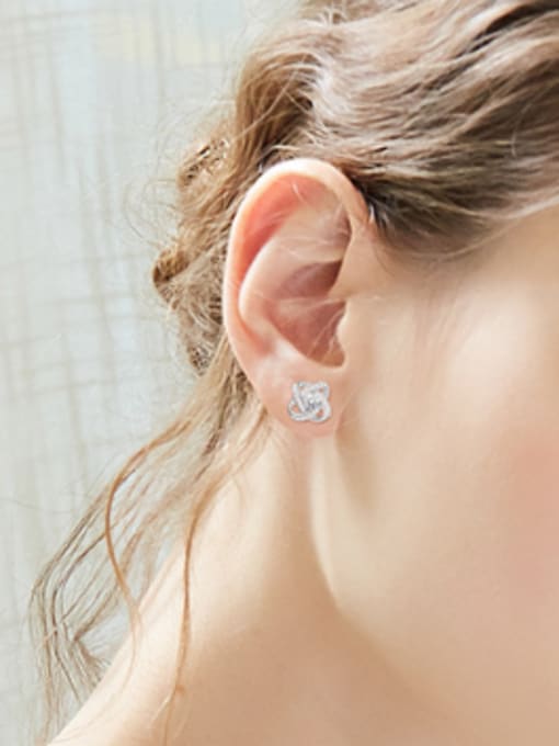 Maja Fashion Zircon Tiny Flowery Stud Earrings